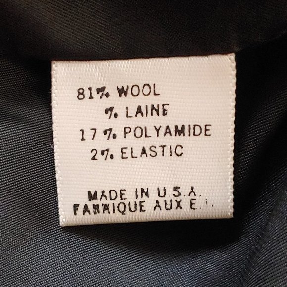 Theory Etiennette Blazer in Good Wool - Picture 9 of 10